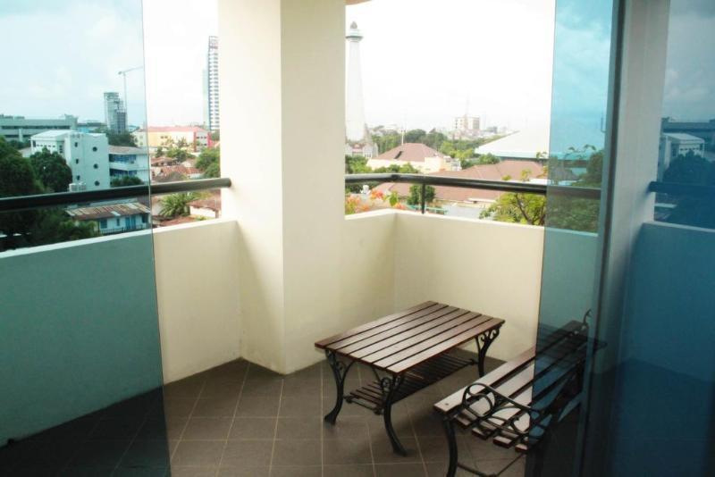 Oyo 628 Losari Metro Macasar Exterior foto